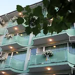 Dreams Family Hotel 2*